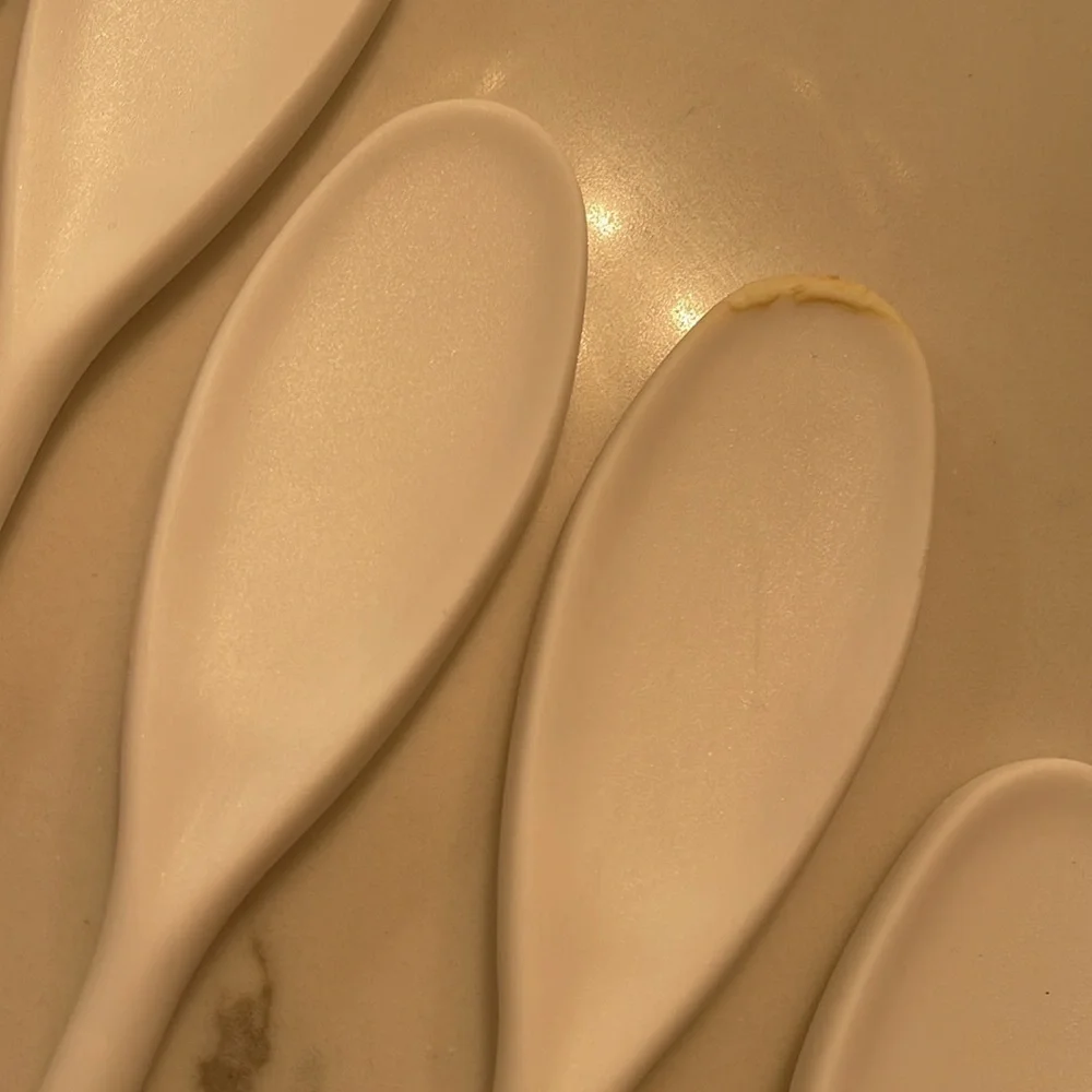 Set of 6 plastic flat scraping spoons